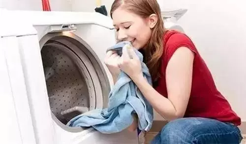 |阳台改成这样，朋友来了都不待客厅了！