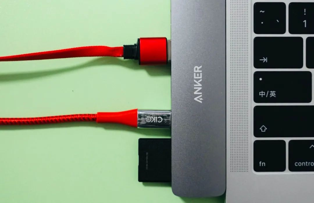 苹果|Anker七合二苹果本扩展坞，高速传输爽到爆