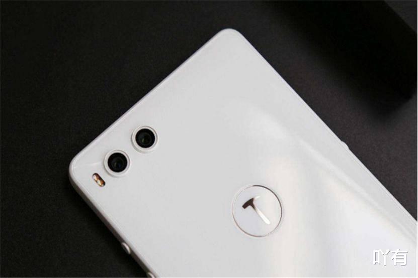 vivo|十月份大量手机出新，真正的大战即刻开始，坚果有些尴尬