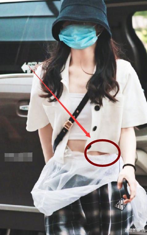 赵丽颖|《中餐厅》杀青，赵丽颖离去，\小腹伤痕\却引热议，看着都心疼人