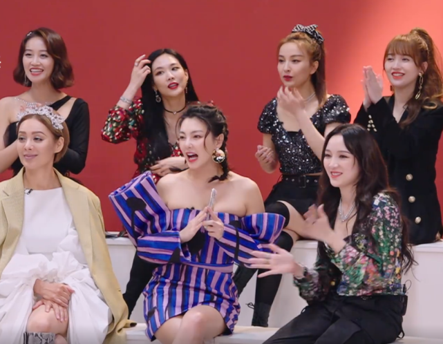 肖战|乘风破浪的姐姐：别人想女团出道，只有张萌目的不一样，过于真实