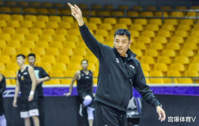 「山东男篮」巩晓彬要忍痛割爱！爱徒离开山东男篮成定局 或就此告别CBA