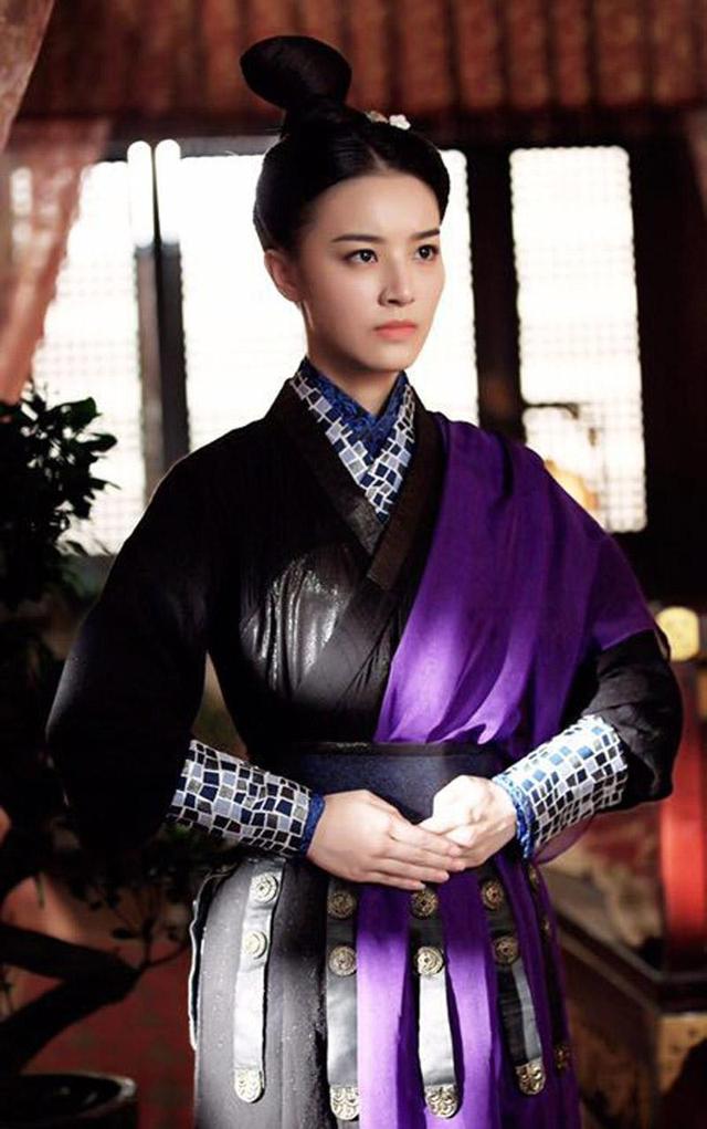 「铁心兰」她是最美铁心兰，多次搭档任嘉伦，在《秋蝉》中演技出色