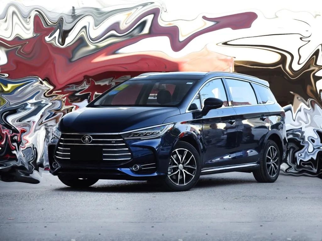 长安CS75|比亚迪高速不慎追尾吉利，撞完以后才知道比亚迪和吉利谁是老大！