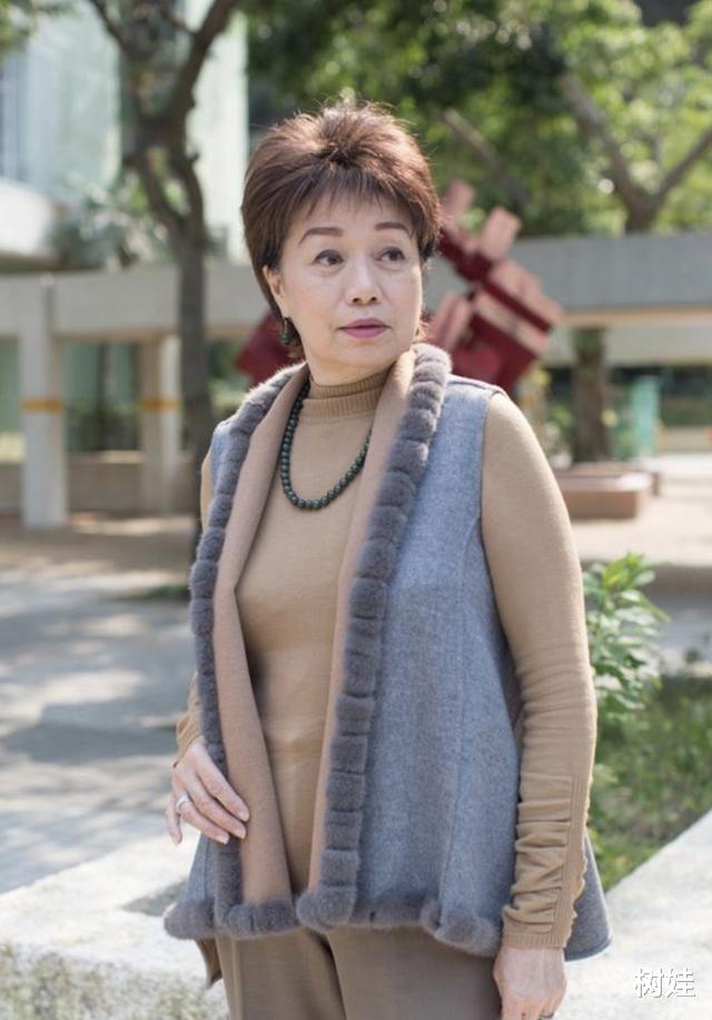 『程可为』68岁TVB绿叶程可为骨裂半年终脱离拐杖,持2千万资产继续孤寡生活