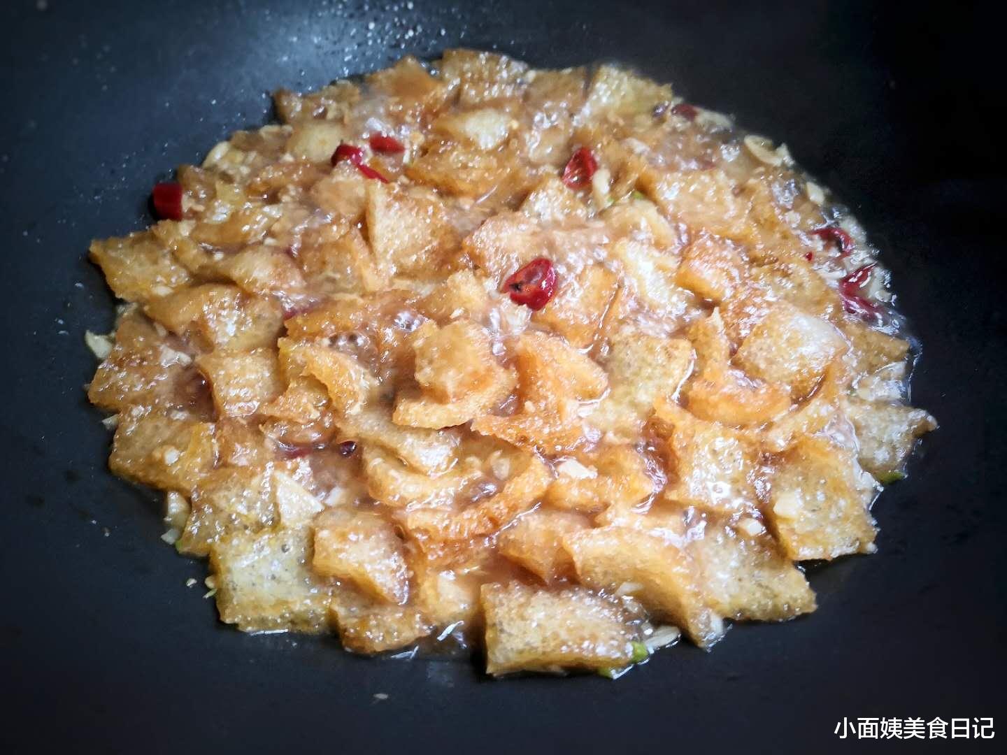 青椒|秋天,吃肉不如吃它,便宜实惠,和青椒炒比肉还好吃,下饭倍棒!