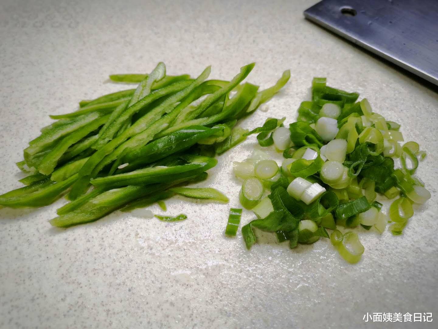 萝卜|夏天，碰到这碱性菜，再贵也要买，清凉去火，比萝卜还要好吃！
