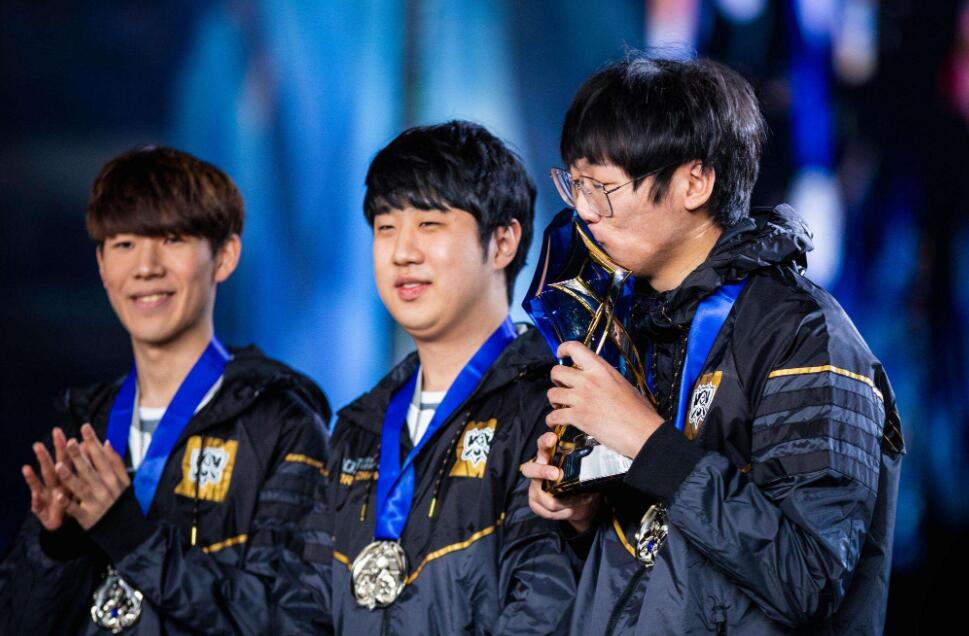 lpl|JKL、金教练两年前的话被验证，宁王成LPL最大笑话，他毁了自己！