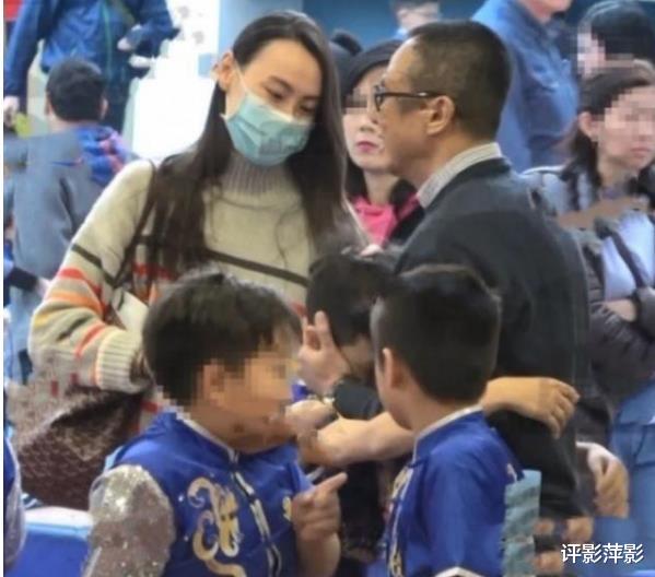 「梁洛施」3个儿子送上母亲节祝福，淡定的梁洛施，没想过和李泽楷旧情复炽