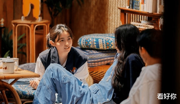 欧阳娜娜|《向往的生活》再次录到半夜,欧阳娜娜中途睡觉,无缘由痛哭不止