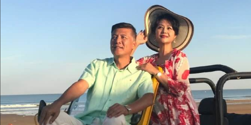 结婚|她是一个非常好的演员, 她已经和丈夫结婚很多年了，现在令人羡慕。