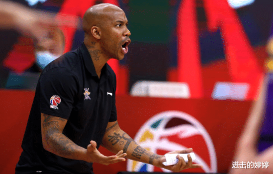 北控男篮|杨鸣默认付豪加盟辽宁，王哲林被美女老总锁死，北控月底四强归队