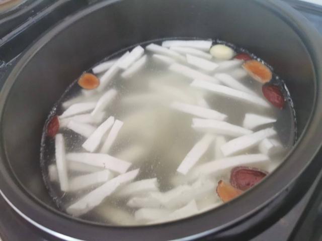 『猪肉』6月，吃大鱼大肉不如吃它，比猪肉便宜，常吃清热去火，快收藏