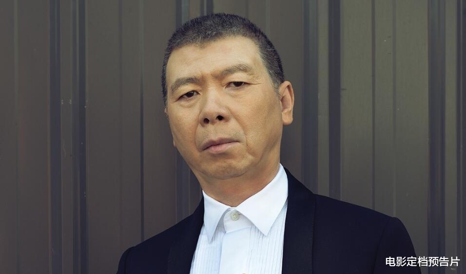 华谊兄弟：亏损近50亿，冯小刚巅峰不在，叹英雄老矣，华谊兄弟亏个底朝天