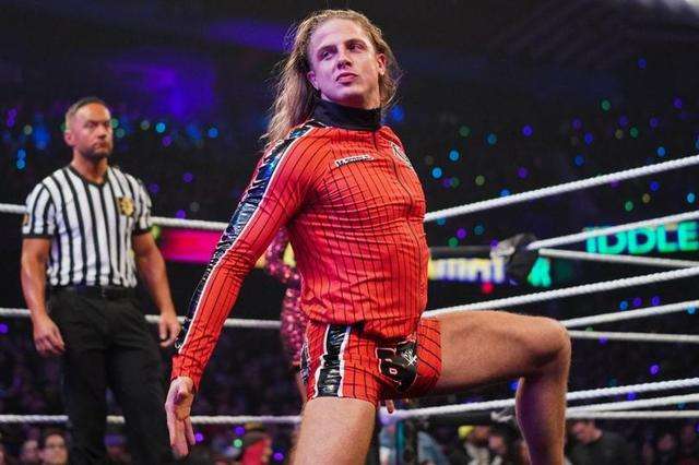 wwe@现象级大师首度登顶WWE洲际冠军,杰夫黑历史再次沦为剧情素材