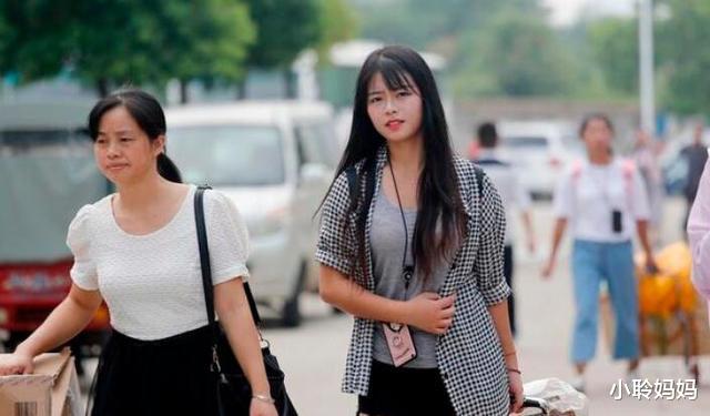 大学|大一去学校报到时，被褥自己带还是在外面买？过来人告诉你怎么做