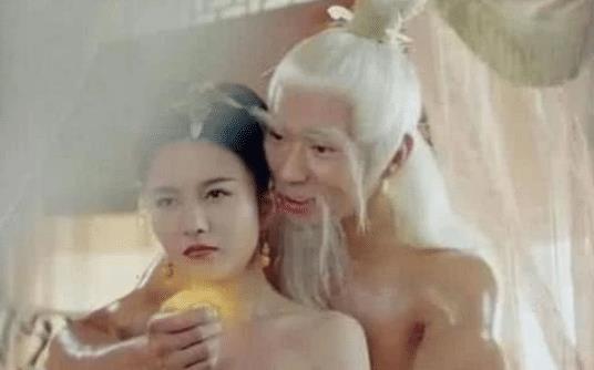 #赵本山#被“全网通缉”的演员，师傅赵本山都不敢替他说话，自作孽不可活