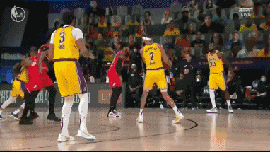 达米恩·利拉德|4夹1！太残暴了！利拉德现库里式手指脱臼！黑八没戏了