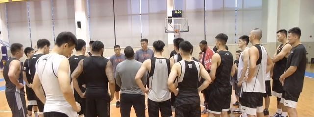 [广东男篮]广东宏远正式签下新外援！小科比替身加盟 朱芳雨太给力