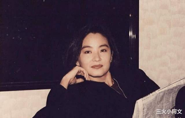 「赌王」赌王最丑的怪物女儿何超雄，年轻时竟是个超级大美人，撞脸影后林青霞