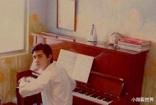 #赵文瑄#60岁美男子赵文瑄，感情成谜至今单身，与哥哥一家相依为命