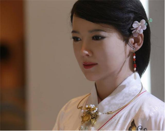 「机器人」“女性机器人”以假乱真，“她”能够带来怎样的服务？