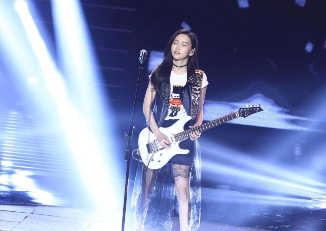 『于文文』她刚走红就开始膨胀,放弃音乐拍烂片,今才30岁就已沦为路人!