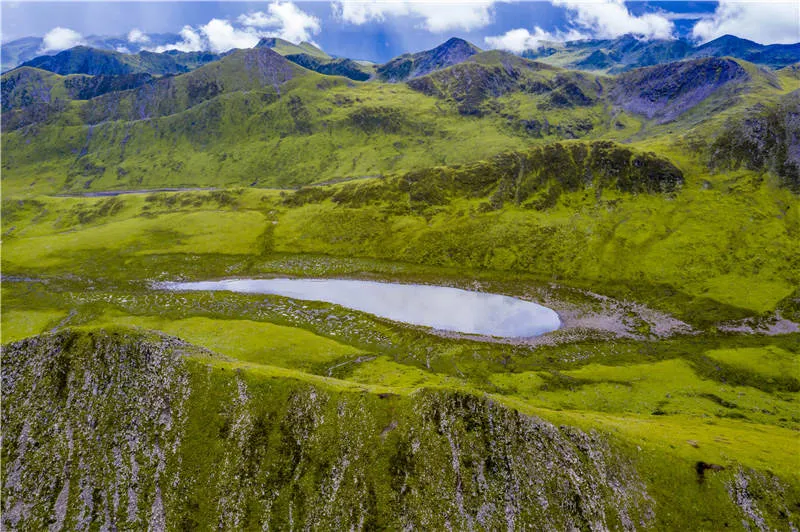 「川西」莫斯卡12湖，川西的海子究竟有多美？