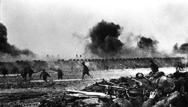 林彪|辽沈战役中的“信息差”：毛泽东、林彪、蒋介石的判断为何不同