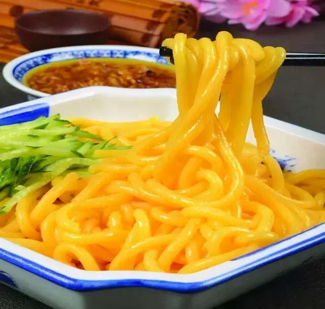 酸汤子|那碗杀了一家9口人的“酸汤子”，到底藏了什么？