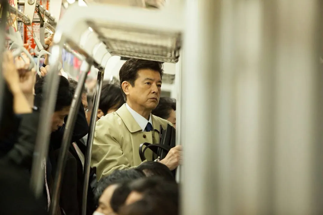 「日本」日本月收千万单身男晒每月支出：平时只吃吉野家、衣服只买优衣库...