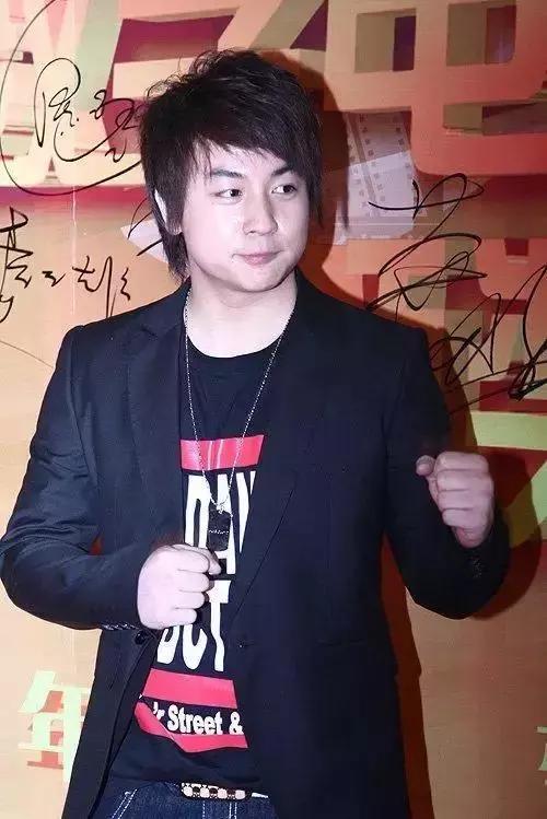 释小龙|32岁释小龙减肥成功看着像18岁，当年被吐槽长残他妥妥帅回来了！