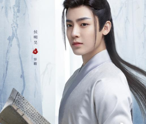 关晓彤|关晓彤新剧官宣，被嘲古装难看总算惊艳一次，男主同样备受关注