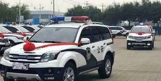 「丰田」中国警车终于“换新衣”,丰田大众惨遭淘汰