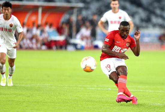 【广州恒大】从1-2到3-3！恒大战平中甲豪门，国足归化王牌独进2球