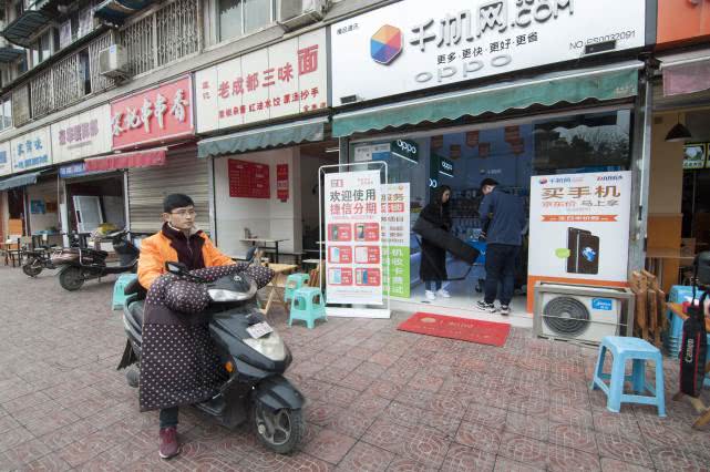 []人到30岁，不要去从事这三类没有意义的工作，前途不会太好