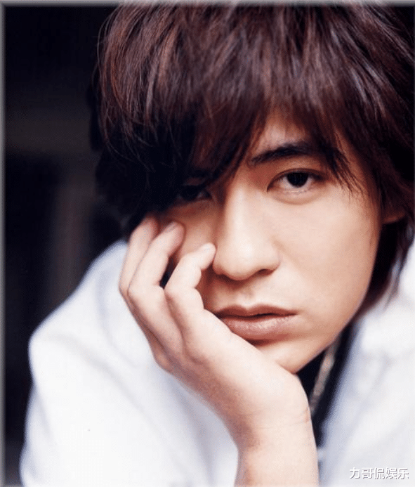 孙红雷|这些男星长得挺帅，但穿上古装就“露馅”，网友：这锅造型师得背！