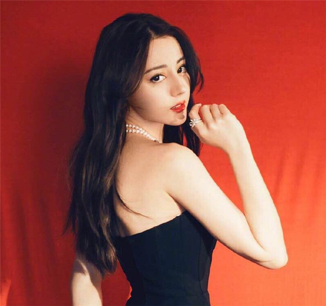 杨洋|杨洋即将开始“霸屏”，接连4部新作来袭，阵容一部比一部强