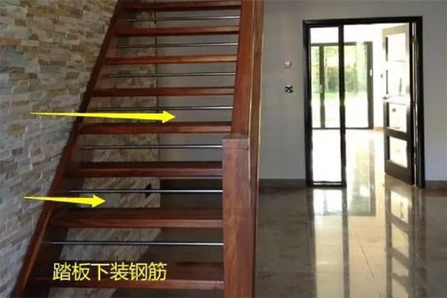 |等我买了复式楼梯也要这样装！砌一半悬空一半，每一步都充满刺激