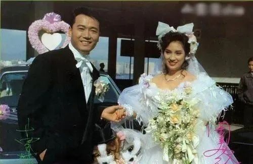 苗侨伟|苗侨伟29岁女儿：完美继承妈妈戚美珍美貌，入演艺圈不想拼爹