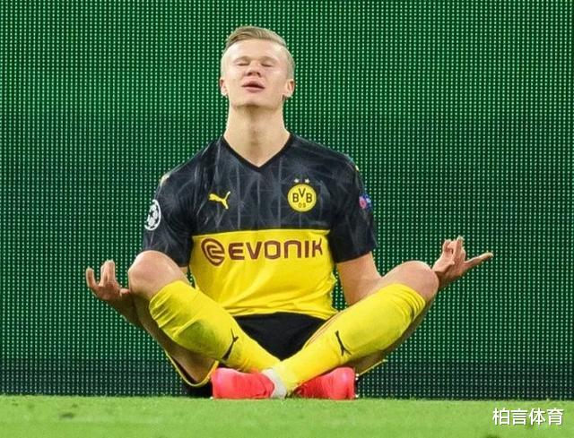 【曼联】3连虐！曝曼联同1方式被连抢2人，还要送1亿感谢对方