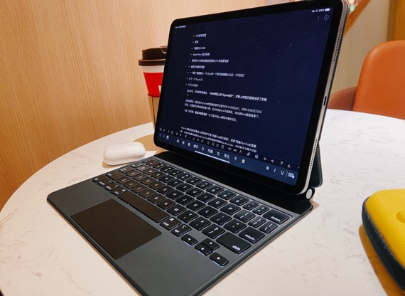 数码|普通数码自媒体的EDC,果粉的咖啡馆套装?