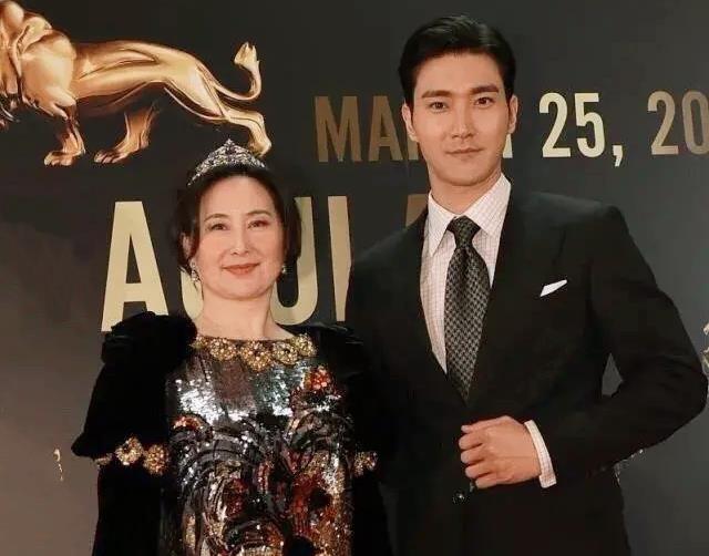梁安琪|何鸿燊二房四房同登富豪榜，梁安琪的逆袭，离不开99岁的何婉鸿
