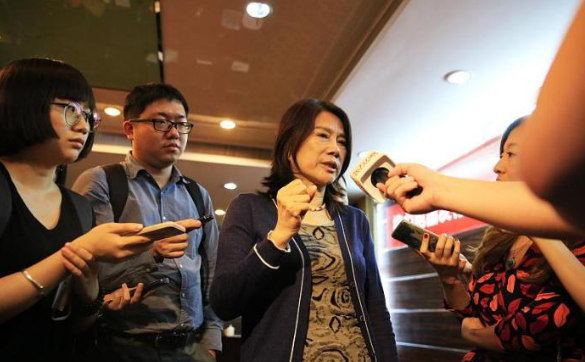 「董明珠」当年“骗”董明珠26个亿的魏银仓，带着钱逃往美国后，结果怎样了？