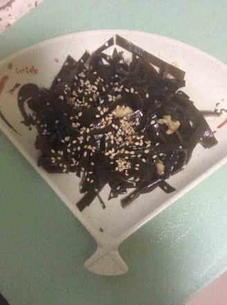 海带@很多人都不知道这个事情,在喝酒时不能作为下酒菜,是很危险的