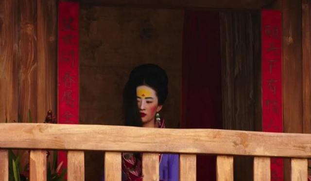 马思纯|彭于晏取代刘亦菲成“全网笑柄”,新片造型太土,马思纯也被嘲笑