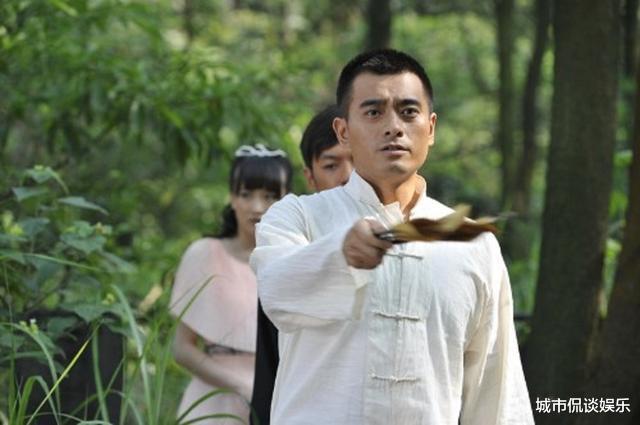 结婚|两人一见钟情仅仅15天闪婚，婚后7年如初恋，今一家四口幸福恩爱