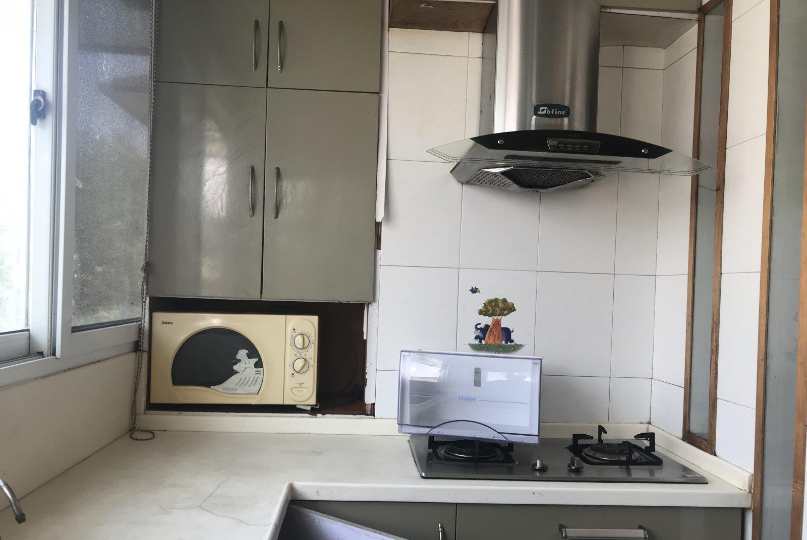 「」90后小哥,租了一套破房子,晒出改造后的效果,太美了