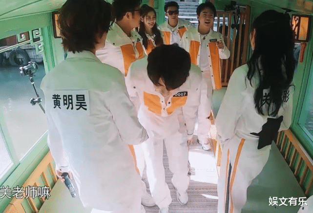 「郭麒麟」叫“关晓彤”不太尊重，叫“晓彤”不合辈分，谁注意郭麒麟的叫法？