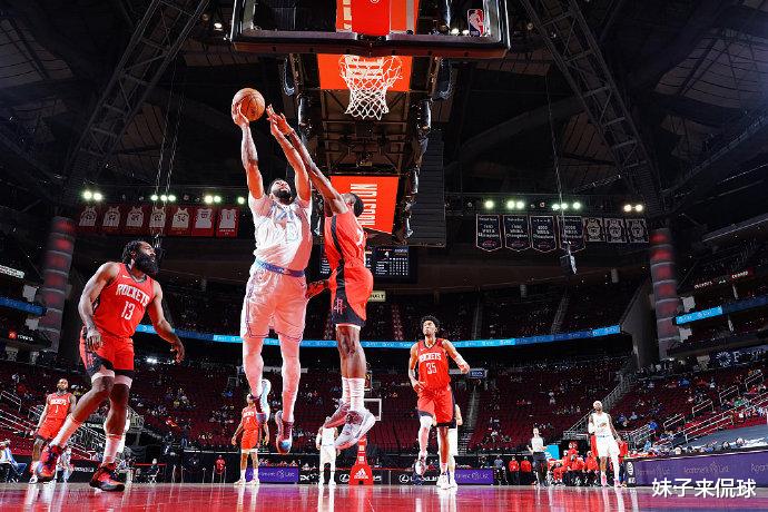 湖人隊|湖人大勝！老詹18+7+7劃水，濃眉27+4小爆發(fā)，有誰注意塔克數據